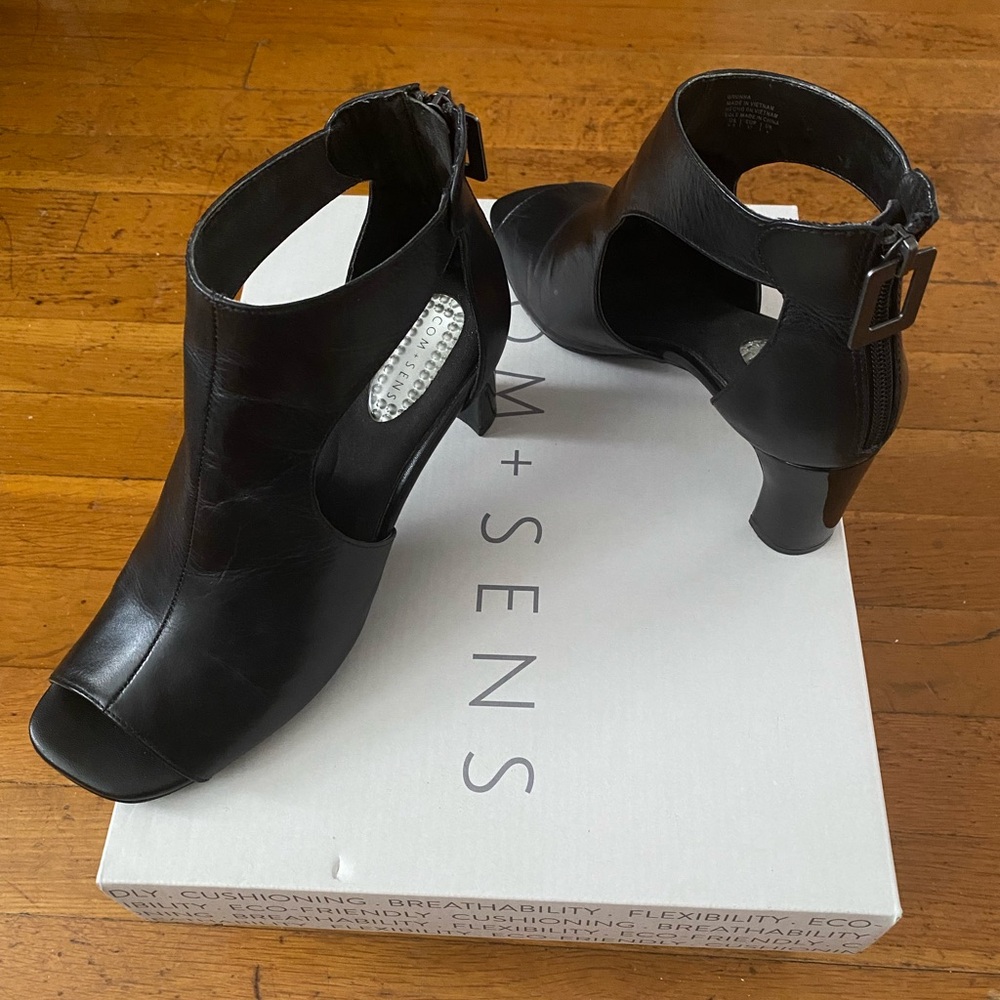 Chic Black Women's Heeled Boots